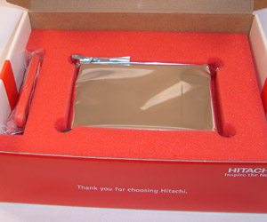 hitachi-desktar-7k500-hds725050kla360-4